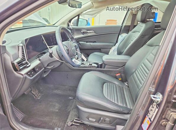 5XYK53DF2RG195164 2024 KIA SPORTAGE Угольный Вид салона спереди