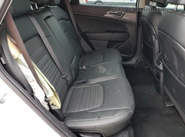 5XYK53DF4RG211610 2024 KIA SPORTAGE White Вид задньої частини салону