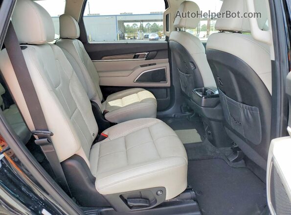 5XYP34HC3NG195525 2022 KIA TELLURIDE Black უკანა სალონის ხედი