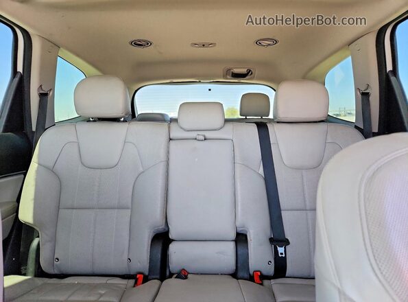 5XYP34HC7LG048492 2020 KIA TELLURIDE White Вид задніх сидінь