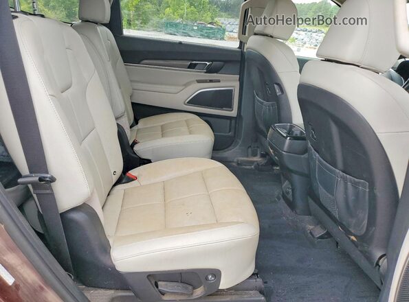5XYP34HC7NG310997 2022 KIA TELLURIDE Бордовый Вид задней части салона