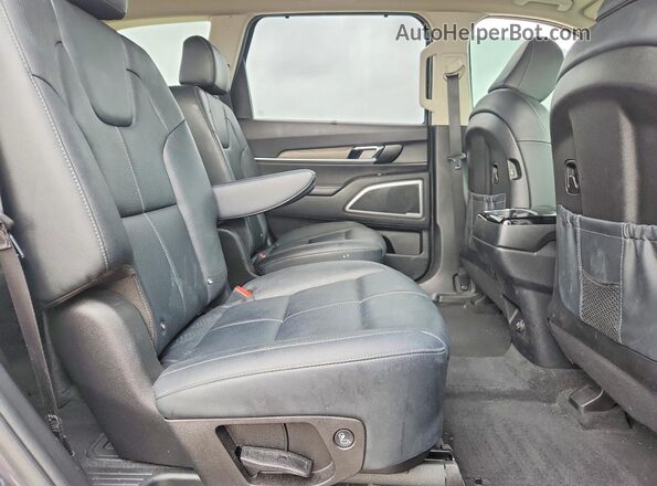 5XYP34HCXNG226558 2022 KIA TELLURIDE Gray Widok wnętrza z tyłu