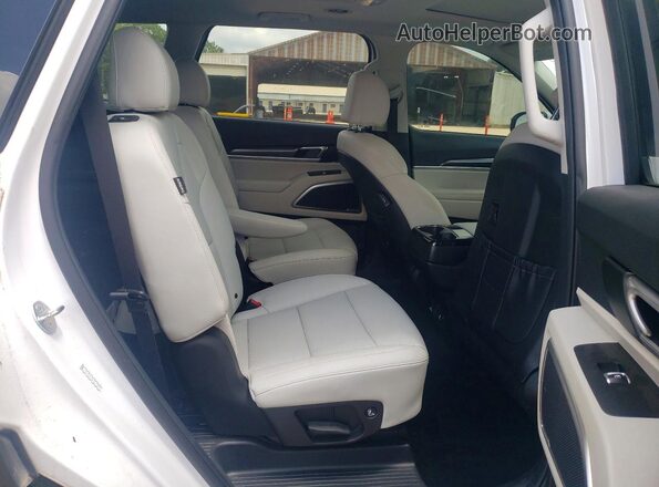 5XYP64GC6RG512499 2024 KIA TELLURIDE White Rear interior view