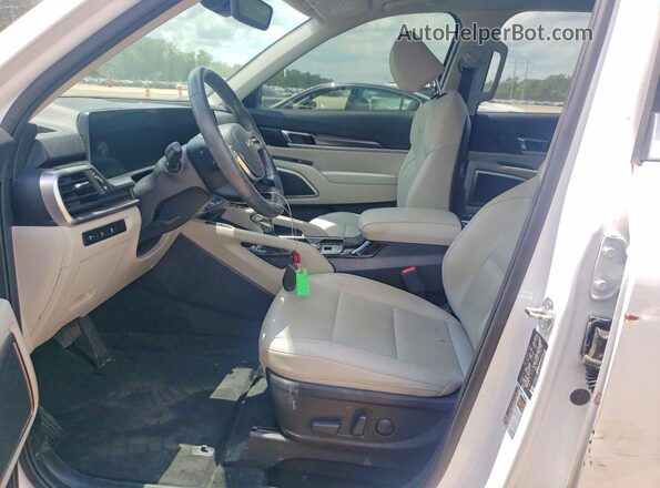 5XYP64GC6RG512499 2024 KIA TELLURIDE White Front interior view