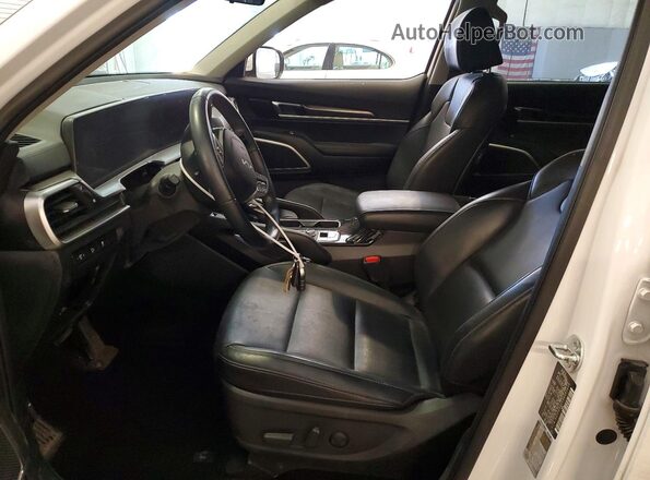 5XYP6DGC4RG483438 2024 KIA TELLURIDE White Widok wnętrza z przodu