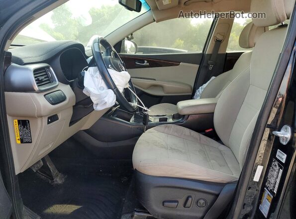 5XYPGDA30GG033174 2016 KIA SORENTO Черный Вид салона спереди