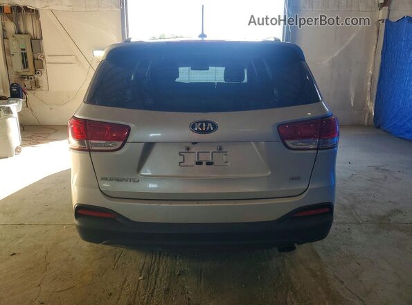 5XYPGDA33HG282991 2017 KIA SORENTO Silver Widok z tyłu