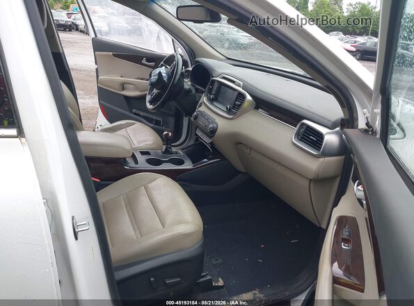 5XYPHDA14HG221533 2017 KIA SORENTO Белый Вид салона спереди