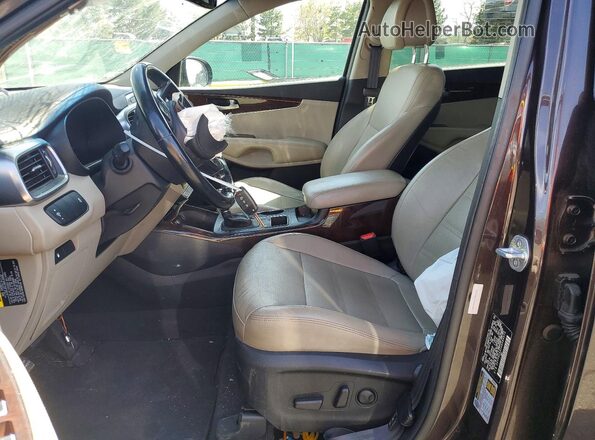 5XYPHDA52GG084013 2016 KIA SORENTO Коричневый Вид салона спереди
