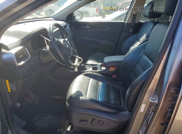 5XYPHDA54JG418453 2018 KIA SORENTO Серый Вид салона спереди