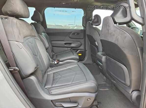 5XYPLES18VG005750 2027 KIA TELLURIDE Gray Rear interior view