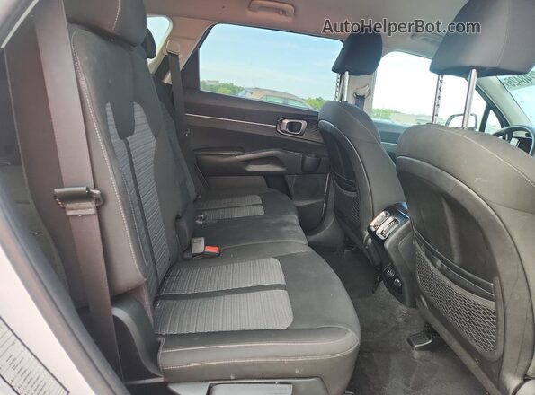 5XYRG4LC0MG019843 2021 KIA SORENTO White Vista de los asientos traseros