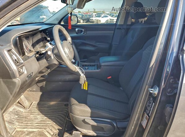 5XYRG4LC5PG181102 2023 KIA SORENTO Серый Вид салона спереди