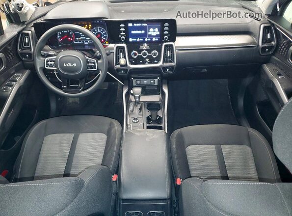 5XYRGDLC0NG091580 2022 KIA SORENTO Silver Vista del salpicadero