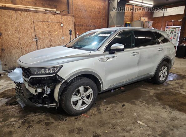 5XYRGDLC8NG084036 2022 KIA SORENTO Silver Vista tres cuartos delantera izquierda