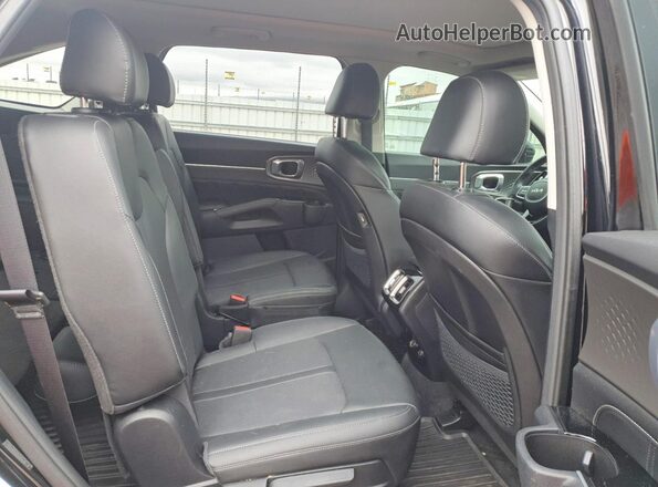 5XYRKDLFXNG135853 2022 KIA SORENTO Black Widok wnętrza z tyłu