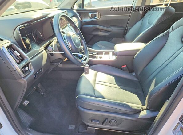 5XYRL4LC5NG152160 2022 KIA SORENTO White Widok wnętrza z przodu