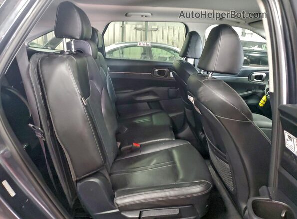 5XYRLDJC2RG267212 2024 KIA SORENTO Серый Вид задней части салона