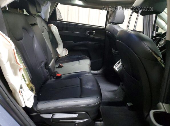 5XYRLDJC3RG284231 2024 KIA SORENTO Silver Вид задніх сидінь