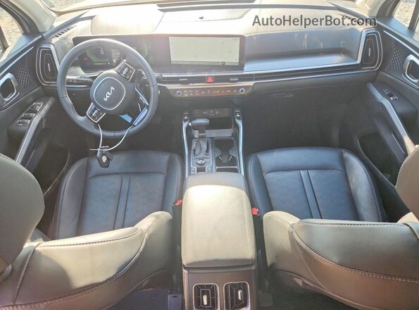 5XYRLDJC8SG337852 2025 KIA SORENTO Серый Вид панели приборов