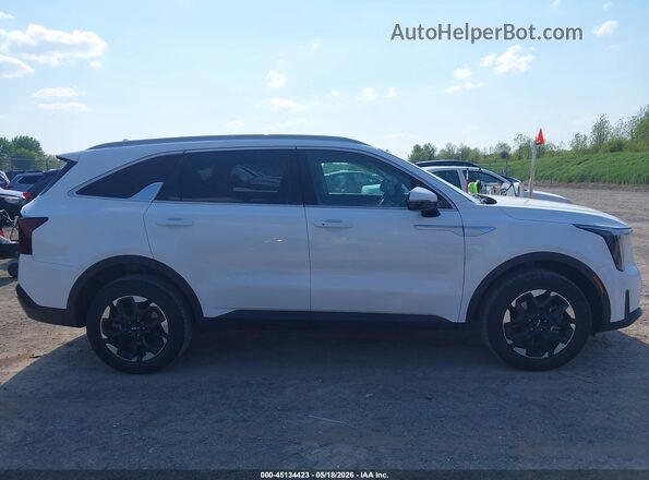 5XYRLDJC8SG339701 2025 KIA SORENTO White Widok wnętrza z tyłu