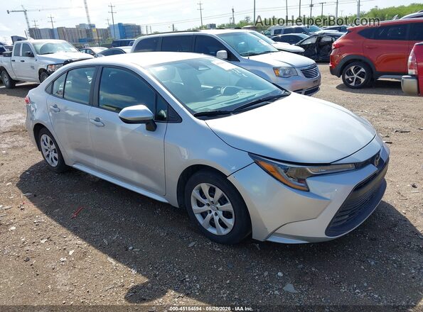 5YFB4MDE1RP095682 2024 TOYOTA COROLLA Silver Przód prawy