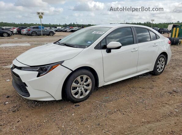 5YFB4MDE2SP342181 2025 TOYOTA COROLLA White Vista tres cuartos delantera izquierda
