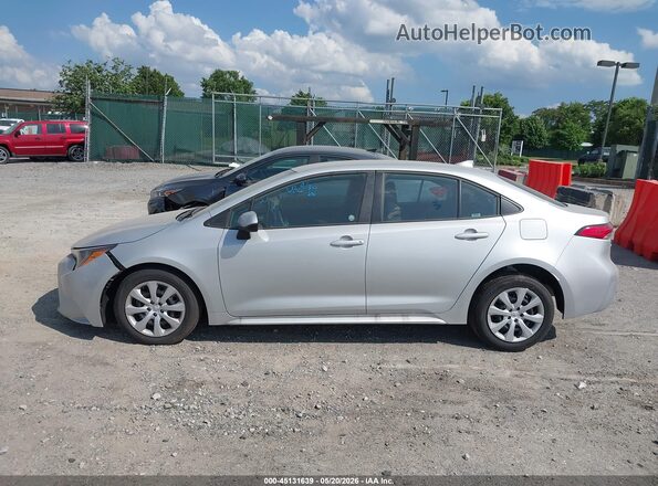 5YFB4MDE2TP410142 2026 TOYOTA COROLLA Silver Widok wnętrza 360 stopni