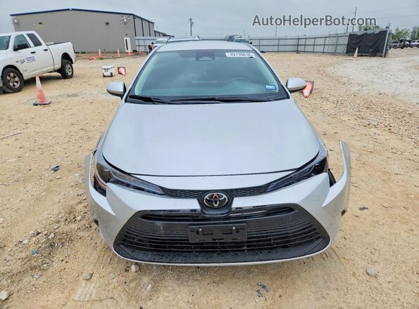 5YFB4MDE4TP420512 2026 TOYOTA COROLLA Серебряный Вид спереди