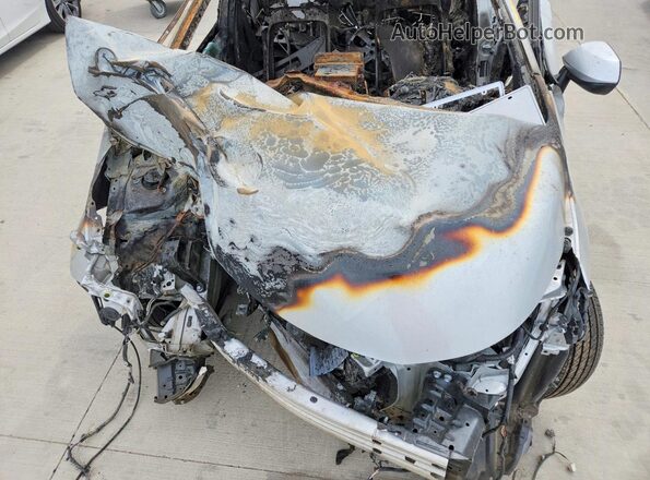 5YFB4MDEXTP394126 2026 TOYOTA COROLLA Серебряный Вид задней части салона