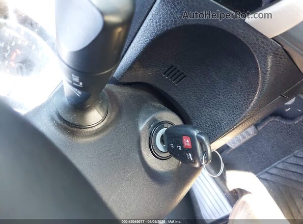 5YFBPRHE1GP424960 2016 TOYOTA LL White Առջևի վահանակի տեսք