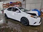 2016 Toyota Corolla Le White vin: 5YFBURHE0GP390681