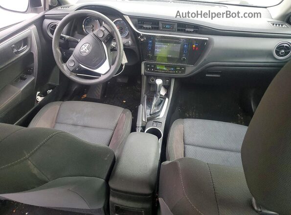 5YFBURHE2KP937216 2019 TOYOTA COROLLA Белый Вид панели приборов