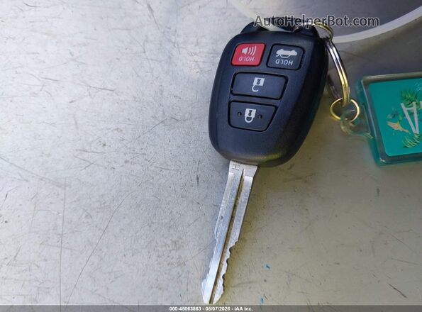 5YFBURHE9GP402097 2016 TOYOTA LL Синий Вид панели приборов