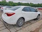 2018 Toyota Corolla Le Белый vin: 5YFBURHEXJP848346
