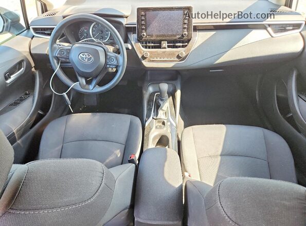 5YFEPMAE0MP255486 2021 TOYOTA COROLLA Silver Widok deski rozdzielczej