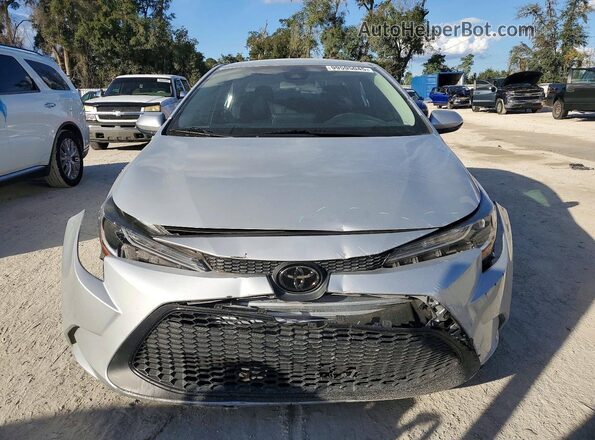 5YFEPMAE0MP269081 2021 TOYOTA COROLLA Silver Widok z przodu