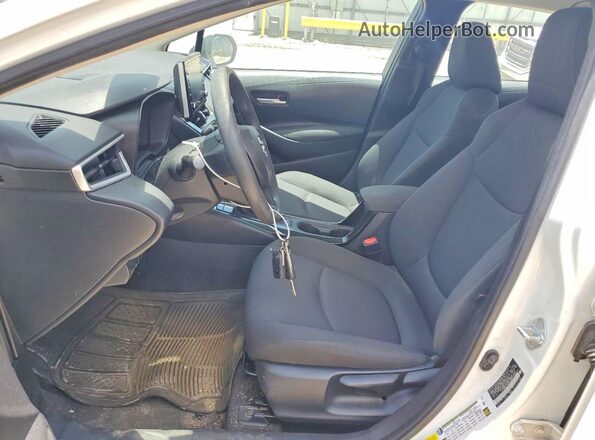 5YFEPMAE1MP246098 2021 TOYOTA COROLLA Белый Вид салона спереди