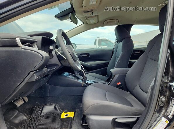 5YFEPMAE1NP372088 2022 TOYOTA COROLLA Черный Вид салона спереди