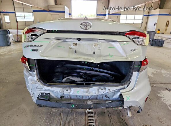 5YFEPMAE2MP263962 2021 TOYOTA COROLLA Silver Vista trasera