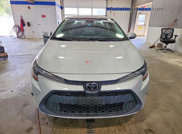 5YFEPMAE2MP263962 2021 TOYOTA COROLLA Silver Vista frontal