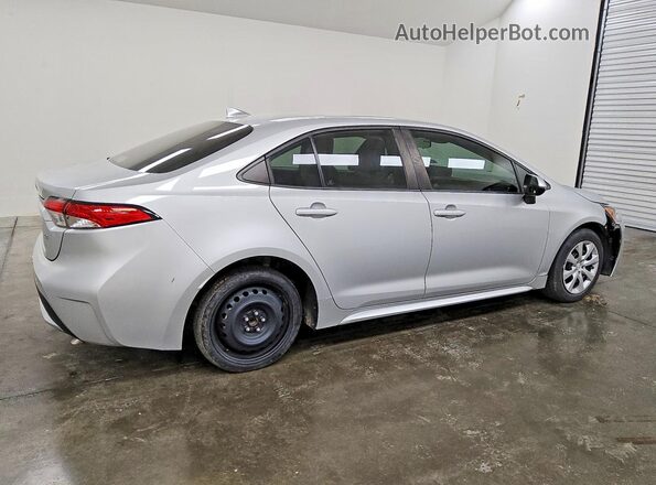 5YFEPMAE2NP384461 2022 TOYOTA COROLLA Серебряный Задняя правая четверть