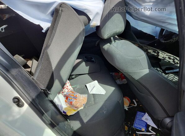 5YFEPMAE5MP258688 2021 TOYOTA COROLLA White Вид задніх сидінь