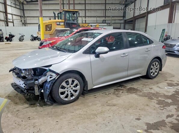 5YFEPMAE8NP291296 2022 TOYOTA COROLLA Серебряный Передняя левая четверть