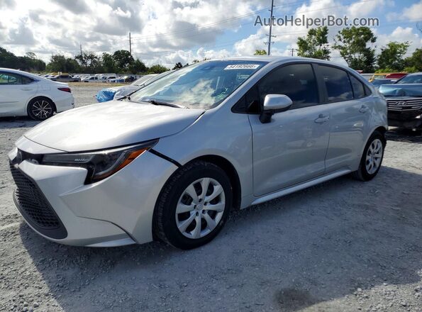 5YFEPMAE8NP301132 2022 TOYOTA COROLLA Silver Vista tres cuartos delantera izquierda