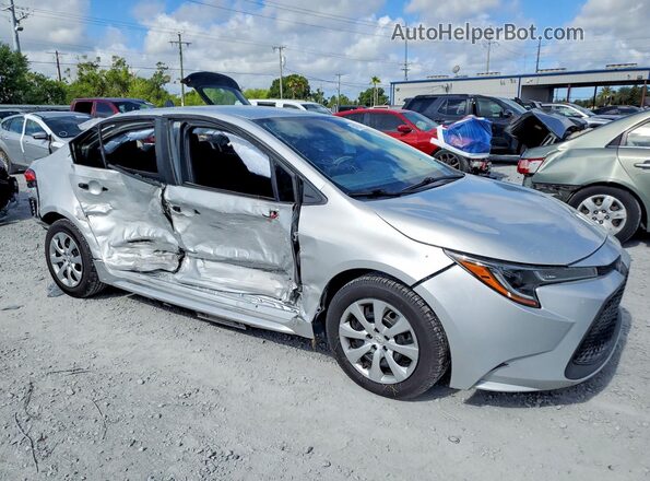 5YFEPMAE8NP301132 2022 TOYOTA COROLLA Silver Delantero derecho