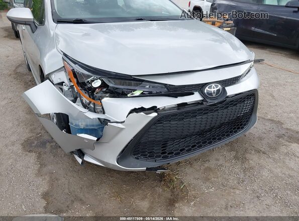 5YFEPMAE8NP353196 2022 TOYOTA COROLLA Серебряный Вид спереди