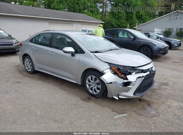 5YFEPMAE8NP353196 2022 TOYOTA COROLLA Серебряный Передняя правая четверть