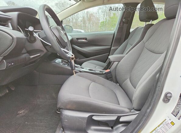 5YFEPMAE9MP185339 2021 TOYOTA COROLLA Белый Вид салона спереди