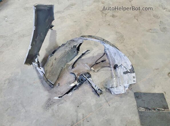 5YFEPRAE7LP122672 2020 TOYOTA COROLLA Silver Widok komory silnika